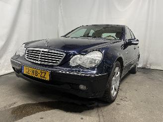 Avarii autoturisme Mercedes C-klasse C (W203) Sedan 2.6 C-240 V6 18V (M112.912) [125kW]  (05-2000/02-2007) 2001/5