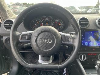 Audi A3 A3 (8P1) Hatchback 3-drs 1.6 TDI 16V (CAYC) [77kW]  (05-2009/08-2012) picture 16