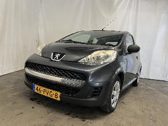 skadebil auto Peugeot 107 107 Hatchback 1.0 12V (384F(1KR)) [50kW]  (06-2005/05-2014) 2011/4