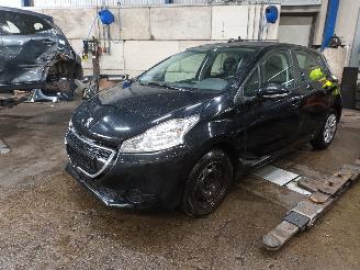 Auto da rottamare Peugeot 208 208 I (CA/CC/CK/CL) Hatchback 1.2 Vti 12V PureTech 82 (EB2F(HMZ)) [60k=
W]  (03-2012/12-2019) 2012/11