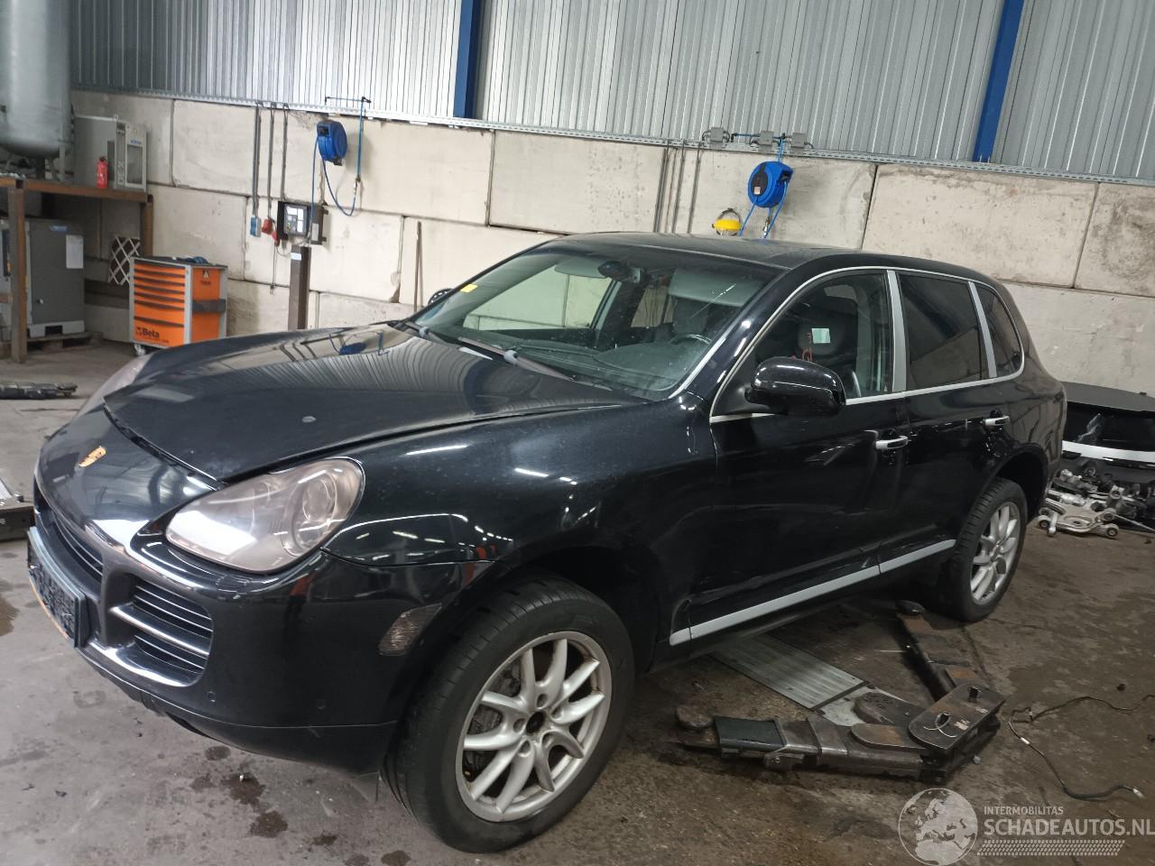 Porsche Cayenne Cayenne (9PA) SUV 3.2 V6 24V (M02.2Y) [184kW]  (10-2003/02-2007)
