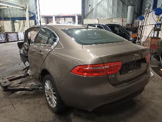 Jaguar XE XE Sedan 2.0 D E-Performance 16V (204DTD(AJ20D4)) [120kW]  (03-2015/..=
=2E) picture 4