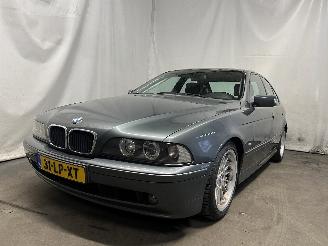 Unfallwagen BMW 5-serie 5 serie (E39) Sedan 520i 24V (M54-B22(226S1)) [125kW]  (09-2000/06-200=
3) 2003/4