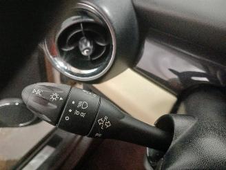 Mini Mini Mini (R56) Hatchback 1.6 16V Cooper (N12-B16A) [88kW]  (10-2006/02-201=
2) picture 13