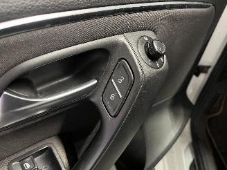 Volkswagen Polo Polo V (6R) Hatchback 1.0 12V BlueMotion Technology (CHYA) [44kW]  (01=
-2014/10-2017) picture 24