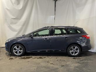Ford Focus Focus 3 Wagon Combi 1.0 Ti-VCT EcoBoost 12V 100 (M2DC) [74kW]  (02-201=
2/05-2018) picture 4