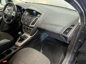 Ford Focus Focus 3 Wagon Combi 1.0 Ti-VCT EcoBoost 12V 100 (M2DC) [74kW]  (02-201=
2/05-2018) picture 8