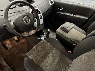 Renault Modus Modus/Grand Modus (JP) MPV 1.2 16V TCE 100 (D4F-784(D4F-H7)) [74kW]  (=
05-2007/12-2012) picture 15