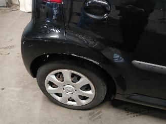 Peugeot 107 107 Hatchback 1.0 12V (384F(1KR)) [50kW]  (06-2005/05-2014) picture 19