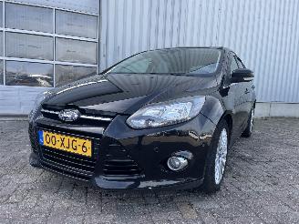 damaged passenger cars Ford Focus Focus 3 Hatchback 1.0 Ti-VCT EcoBoost 12V 100 (M2DA(Euro 5)) [74kW]  (=
02-2012/05-2018) 2012/6