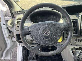 Opel Vivaro Vivaro Van 2.0 CDTI (M9R-782) [66kW]  (08-2006/07-2014) picture 18