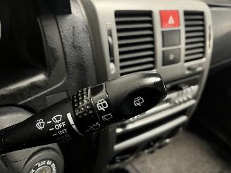 Hyundai Getz Getz Hatchback 1.3i 12V (G4EA) [63kW]  (09-2003/09-2005) picture 19