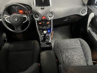 Renault Koleos Koleos I SUV 2.5 16V (2TR-703) [126kW]  (09-2008/06-2017) picture 11