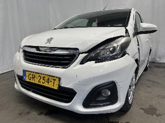 Voiture accidenté Peugeot 108 108 Hatchback 1.0 12V (1KRFE(CFB)) [51kW]  (05-2014/...) 2015/7