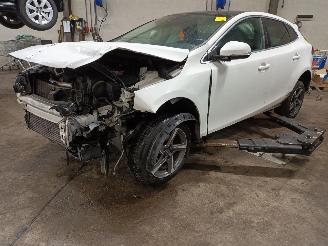 Démontage voiture Volvo V-40 V40 (MV) Hatchback 5-drs 1.6 D2 (D4162T) [84kW]  (03-2012/12-2016) 2012/10
