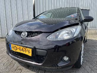 Damaged car Mazda 2 2 (DE) Hatchback 1.3 16V S-VT (ZJ46) [55kW]  (10-2007/06-2015) 2010/1