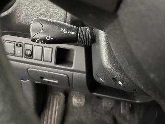 Nissan Note Note (E11) MPV 1.6 16V (HR16DE) [81kW]  (03-2006/06-2012) picture 17