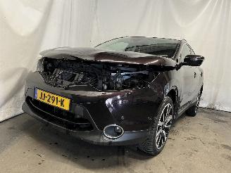Vaurioauto  passenger cars Nissan Qashqai Qashqai (J11) SUV 1.2 DIG-T 16V (HRA2DDT) [85kW]  (11-2013/...) 2016/3