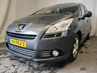 Schadeauto Peugeot 5008 5008 I (0A/0E) MPV 1.6 VTI 16V (EP6C(5FS)) [88kW]  (09-2009/03-2017) 2011/1