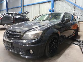 disassembly passenger cars Mercedes C-klasse C (W204) Sedan 6.2 C-63 AMG V8 32V (M156.985(Euro 5)) [336kW]  (02-200=
8/01-2014) 2008/5