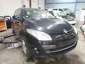 Renault Mégane Megane III Berline (BZ) Hatchback 5-drs 1.4 16V TCe 130 (H4J-700(H4J-A=
7)) [96kW]  (04-2009/02-2016) picture 2
