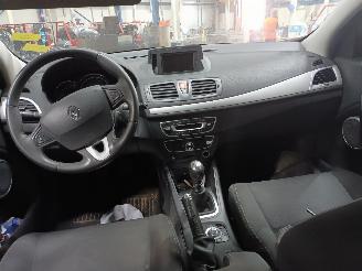 Renault Mégane Megane III Berline (BZ) Hatchback 5-drs 1.4 16V TCe 130 (H4J-700(H4J-A=
7)) [96kW]  (04-2009/02-2016) picture 5