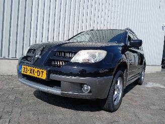 Vaurioauto  passenger cars Mitsubishi Outlander Outlander (CU) SUV 2.0 16V 4x2 (4G63(16V)) [100kW]  (05-2003/10-2006) 2007/6