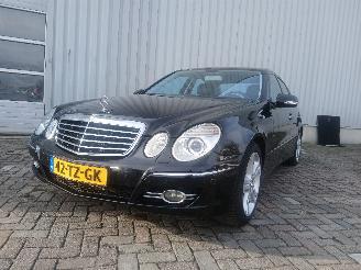 Vaurioauto  passenger cars Mercedes E-klasse E (W211) Sedan 3.0 E-280 V6 24V (M272.943) [170kW]  (03-2005/12-2008) 2007/3