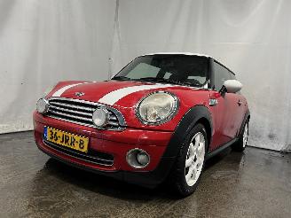 Voiture accidenté Mini Mini Mini (R56) Hatchback 1.6 16V Cooper (N12-B16A) [88kW]  (10-2006/02-201=
2) 2009/8