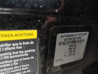 Peugeot 508 508 SW (8E/8U) Combi 1.6 THP 16V (EP6CDT(5FV)) [115kW]  (11-2010/12-20=
18) picture 6