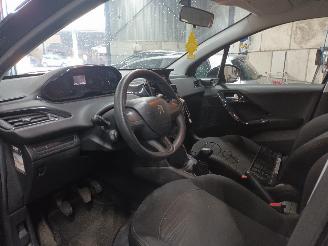 Peugeot 208 208 I (CA/CC/CK/CL) Hatchback 1.0 Vti 12V PureTech (EB0(ZMZ)) [50kW]  =
(03-2012/12-2019) picture 5