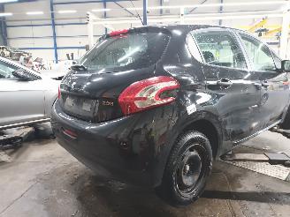Peugeot 208 208 I (CA/CC/CK/CL) Hatchback 1.0 Vti 12V PureTech (EB0(ZMZ)) [50kW]  =
(03-2012/12-2019) picture 3