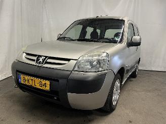 krockskadad bil auto Peugeot Partner Partner Combispace MPV 1.4 (TU3JP(KFW)) [55kW]  (06-1996/12-2015) 2005/5