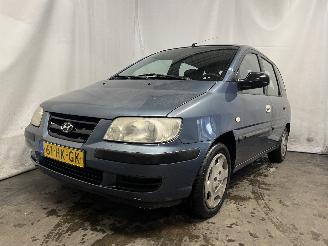 uszkodzony samochody osobowe Hyundai Matrix Matrix Hatchback 1.6 16V (G4ED) [76kW]  (06-2001/04-2010) 2001/8