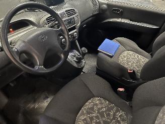 Hyundai Matrix Matrix Hatchback 1.6 16V (G4ED) [76kW]  (06-2001/04-2010) picture 14
