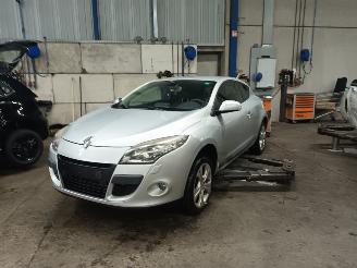Vrakbiler auto Renault Mégane Megane III Coupe (DZ) Hatchback 3-drs 1.4 16V TCe 130 (H4J-700(H4J-A7)=
) [96kW]  (04-2009/02-2016) 2010/6