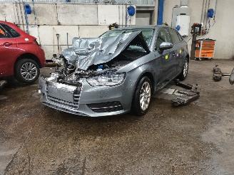 Uttjänta bilar auto Audi A3 A3 Sportback (8VA/8VF) Hatchback 5-drs 1.6 TDI Ultra 16V (CRKB(Euro 5)=
) [81kW]  (09-2013/10-2020) 2014/10