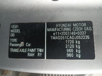 Hyundai I-30 i30 (GDHB5) Hatchback 1.6 GDI Blue 16V (G4FD(Euro 4)) [99kW]  (12-2011=
/12-2016) picture 6
