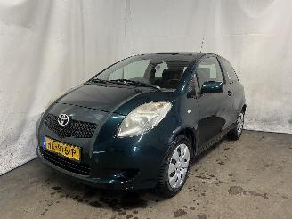 Avarii autoturisme Toyota Yaris Yaris II (P9) Hatchback 1.3 16V VVT-i (2SZFE) [64kW]  (08-2005/11-2010=
) 2006/6