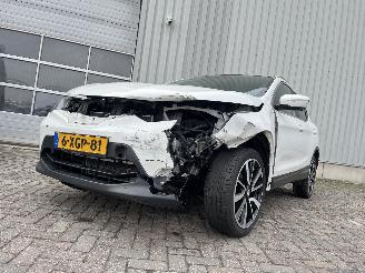 Auto incidentate Nissan Qashqai Qashqai (J11) SUV 1.2 DIG-T 16V (HRA2DDT) [85kW]  (11-2013/08-2018) 2014/8