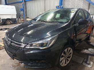 Sloopauto Opel Astra Astra K Hatchback 5-drs 1.0 Turbo 12V (B10XFT(Euro 6)) [77kW]  (10-201=
5/12-2022) 2016/1