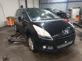 Peugeot 5008 5008 I (0A/0E) MPV 1.6 VTI 16V (EP6C(5FS)) [88kW]  (09-2009/03-2017) picture 2