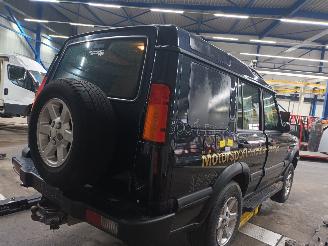 Land Rover Discovery Discovery II Terreinwagen 2.5 Td5 (10P) [102kW]  (11-1998/06-2004) picture 3