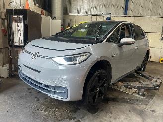 disassembly passenger cars Volkswagen ID.3 ID.3 (E11/E12) Hatchback 5-drs First, Life, Pro 58 kWh (EBJC) [150kW] =
 (11-2019/...) 2020/9