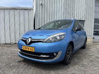 Unfallwagen Renault Scenic Grand Scénic III (JZ) MPV 1.5 dCi 110 (K9K-657) [81kW]  (04-2009/09-=
2016) 2013/6