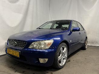 Avarii autoturisme Lexus IS IS (E1) Sedan 200 2.0 24V (1G-FE) [114kW]  (04-1999/07-2005) 1999/5