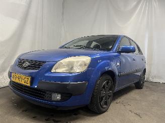 krockskadad bil auto Kia Rio Rio II (DE) Hatchback 1.4 16V (G4EE) [71kW]  (03-2005/12-2011) 2005/9