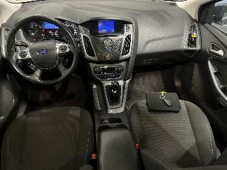 Ford Focus Focus 3 Wagon Combi 1.6 TDCi ECOnetic (NGDB) [77kW]  (05-2012/05-2018)= picture 11