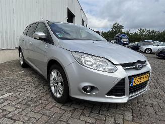 Ford Focus Focus 3 Wagon Combi 1.0 Ti-VCT EcoBoost 12V 125 (M1DC) [92kW]  (02-201=
2/05-2018) picture 5