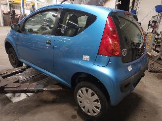 Peugeot 107 107 Hatchback 1.0 12V (384F(1KR)) [50kW]  (06-2005/05-2014) picture 4